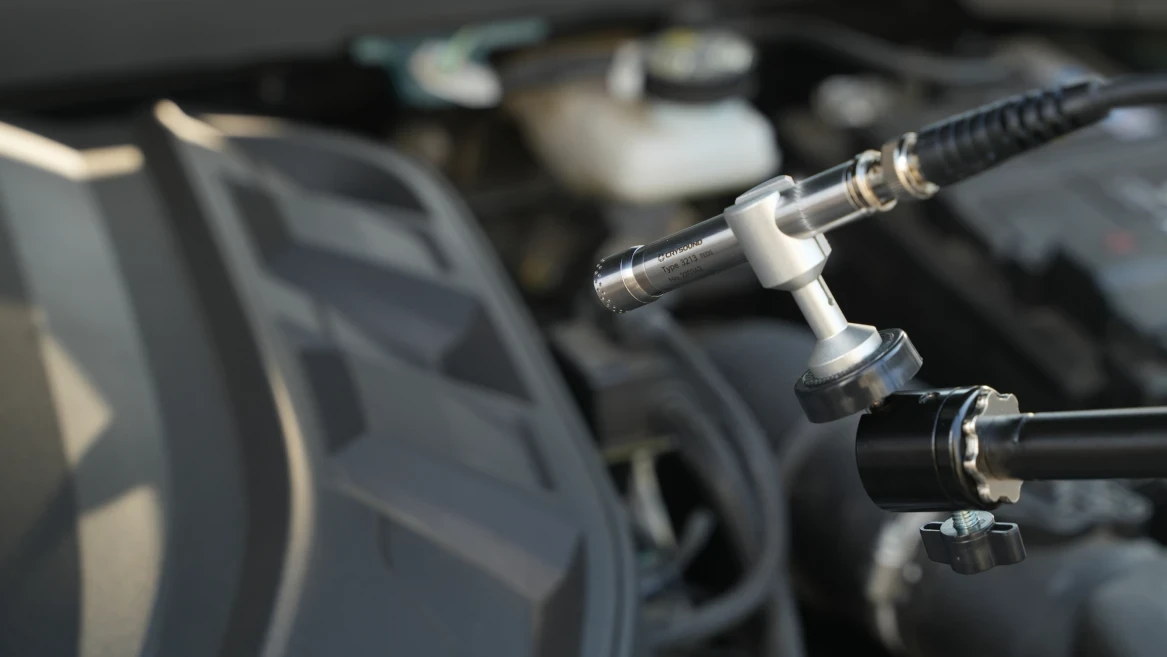 17 dB 至 136 dB 的宽动态范围